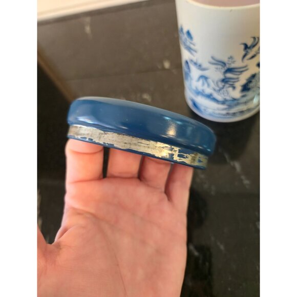 Blue Willow Tin Canister with Lid Blue & White Chinoiserie Kitchen Storage, Vint - Picture 11 of 13